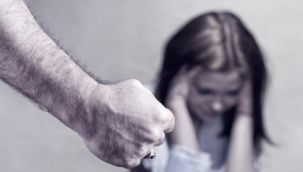 KUR'AN'DA KADINA DAYAK VAR MI? 