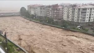 DOĞU KARADENİZİN KADERİ HALİNE GELEN SEL VE HEYELAN