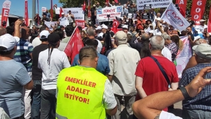 Emekli EYT'li Kadıköy'den AK Saraya Seslendi