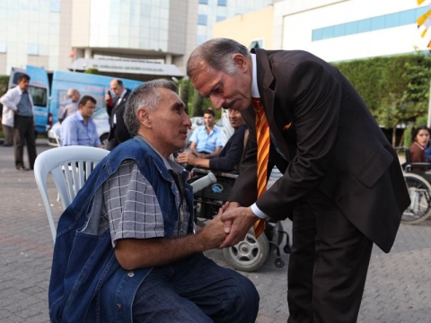 Bayrampaşada engellilerin yüzü güldü