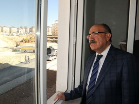Beşir Atalay: Anamuhalefet liderliği dedikodu yapma yeri değildir 