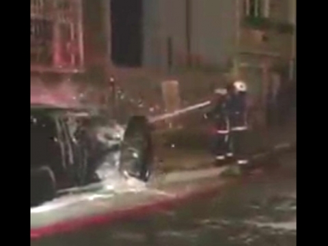 PKK militanları Fatihte 5 araç yaktı