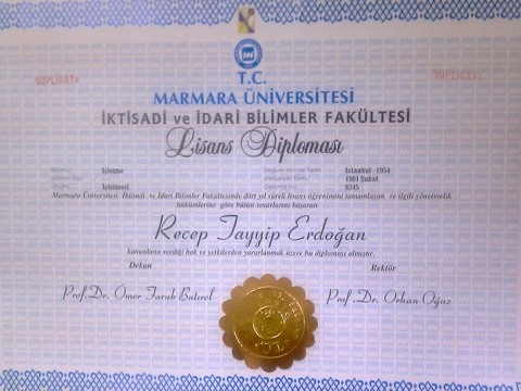 Cumhur başkanının diploması yetersiz mi