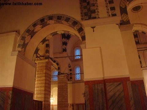 ZEYREK CAMİİNİN KUZEY BÖLÜMLERİ İBADETE AÇILDI