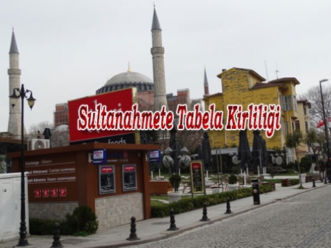 Sultanahmette Reklam Kirliliği