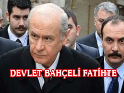Devlet Bahçeli Fatihte, Beni yıka afişiyle karşılandı