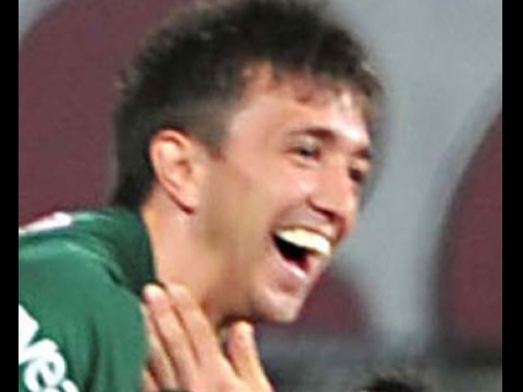 MANU G.Saraylı yıldızın peşinde 