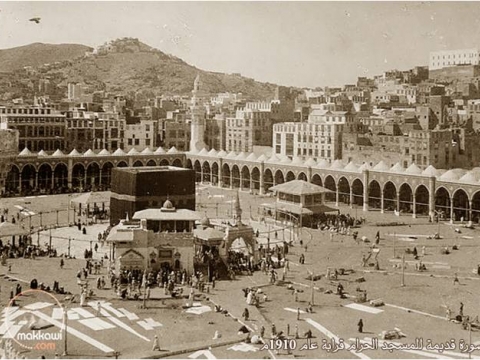 İslamın Özünü Yaşamak Zorundayız