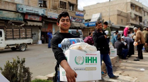 Binlerce Afrinli'ye insani yardım