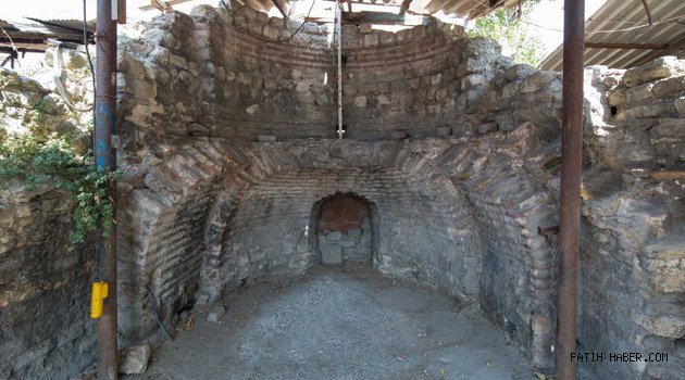 Fatihte Boğdan Sarayı kalıntıları tahribat