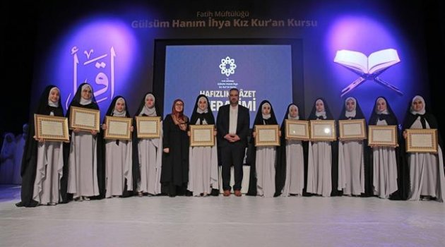 İhya Vakfı talebelerinden 30 hafize