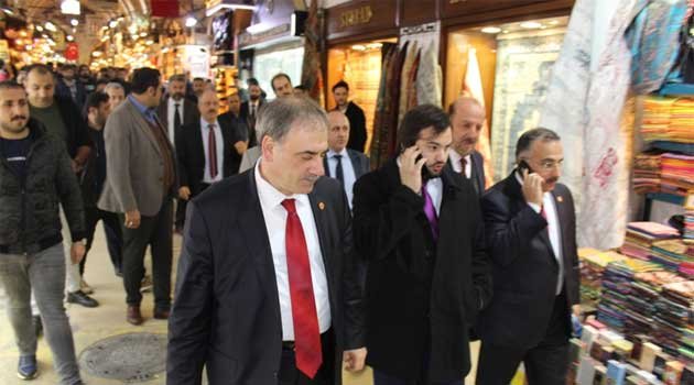 S.Kotil, R. Sofuoğlu Kapalıçarşıda