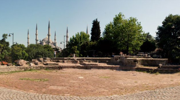 Sultanahmet Meydanı Korunmalı