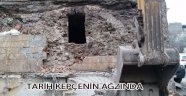 Küçükpazarda Tarihi eserleri yok ediyorlar