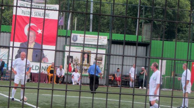 Turnuvada Cumartesi maçı