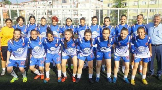 Vatanspor bayan futbol şampiyonları